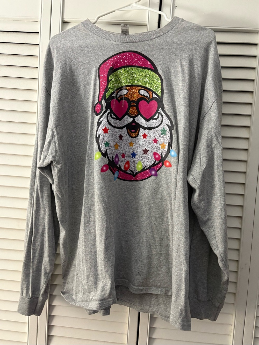 Gildan Gray Long-Sleeve Santa Graphic Tee with Pink & Green Accents